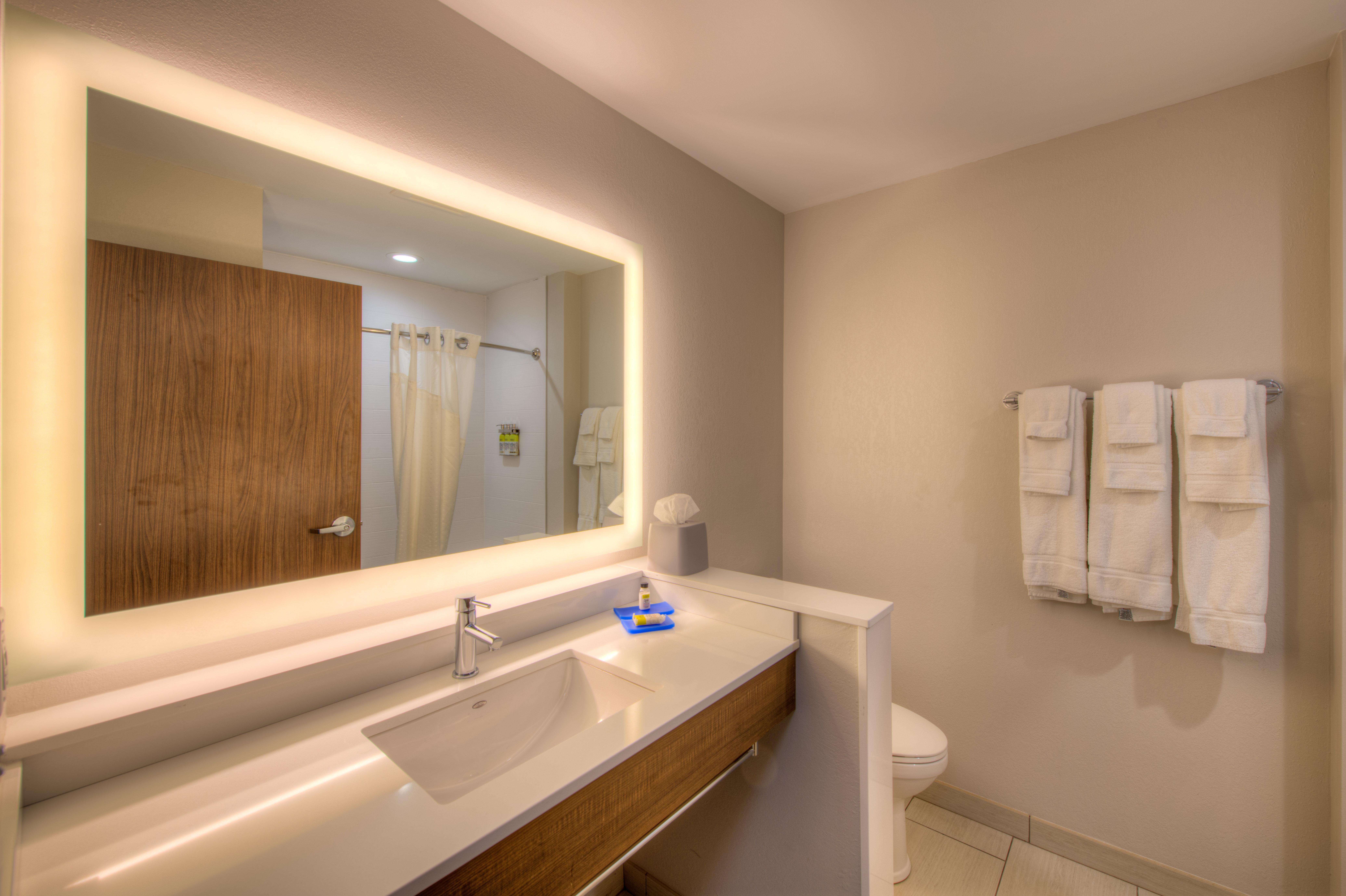 Holiday Inn Express & Suites - Remington By Ihg Esterno foto